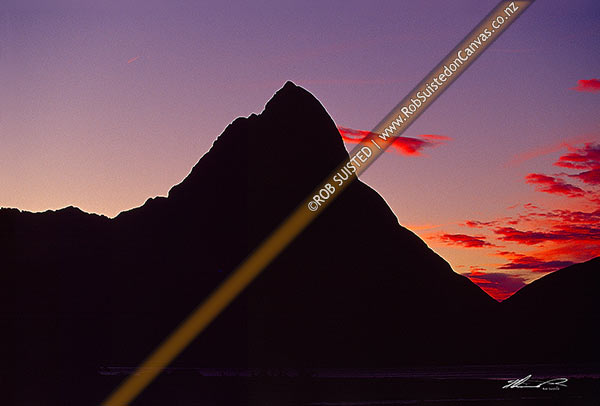 Photo of Mitre Peak (1683m) in Milford Sound at sunset, Fiordland National Park, Southland, Southland Region, New Zealand (NZ)